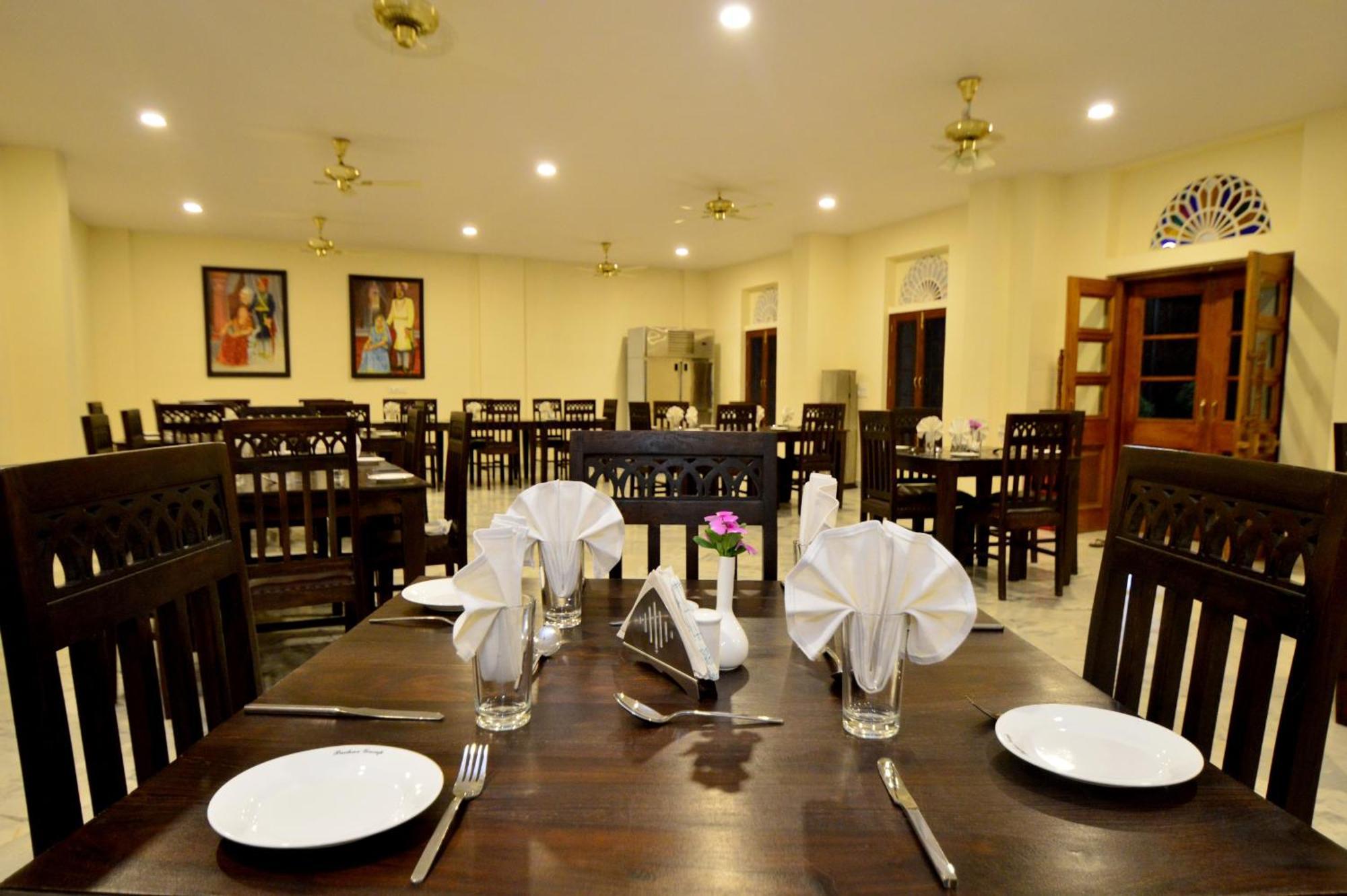 Aaram Baagh Agra Hotel Exterior photo