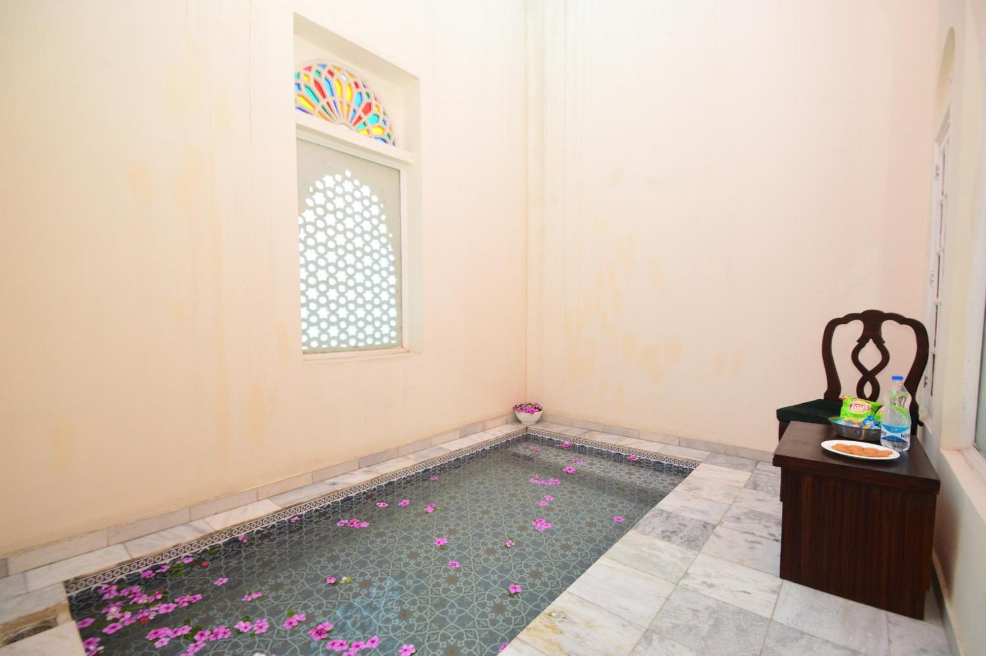 Aaram Baagh Agra Hotel Exterior photo
